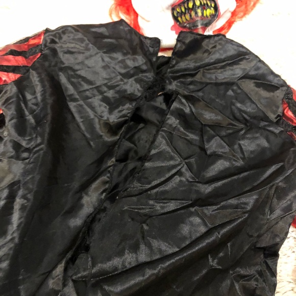 Halloween Carver the clown outfit size 14-16. Boys used condition . - Picture 9 of 9